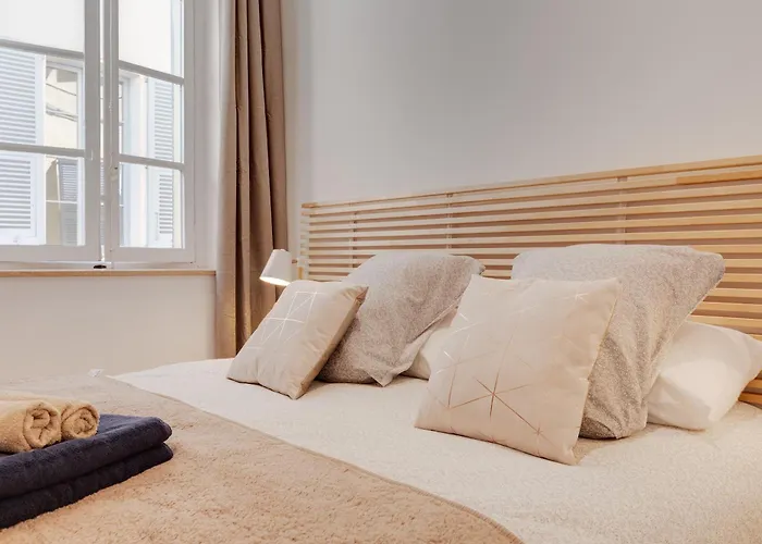 Apartman L'elegance A , Central, 1 Min De La *